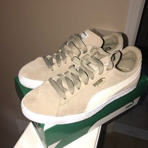 Classic Pumas chinchilla white